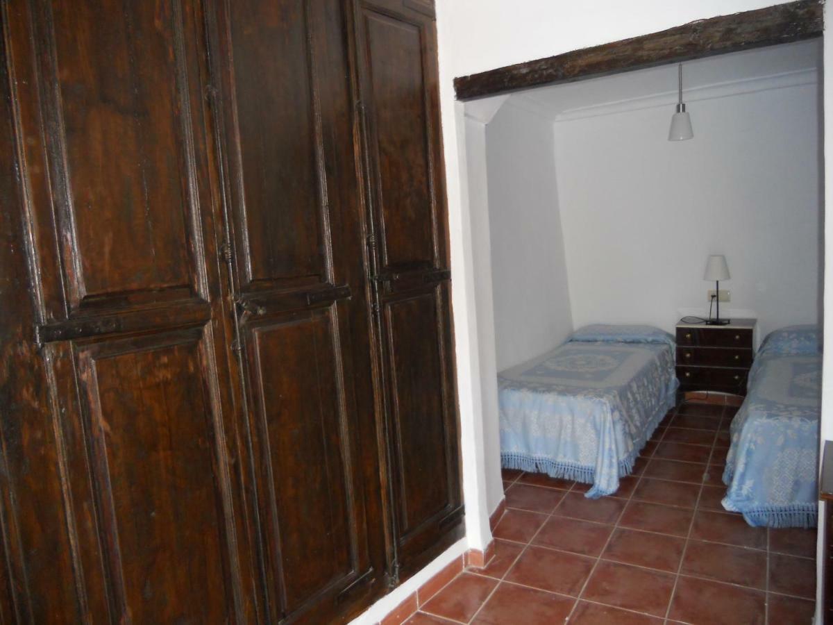 Гостевой дом Casa Rosalia Кастильонрои Экстерьер фото